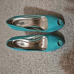 Teal Heels